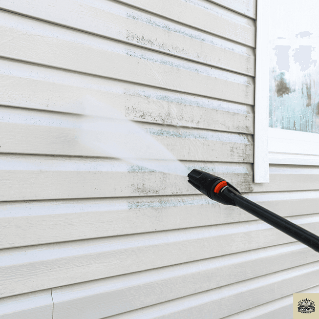 Power-washing-siding Power washing vinyl siding